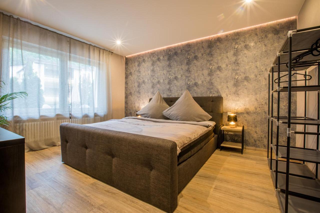 Modernes Apartment In Zentrumsnaehe Mit Eigenem Stellplatz Baden-Baden Extérieur photo