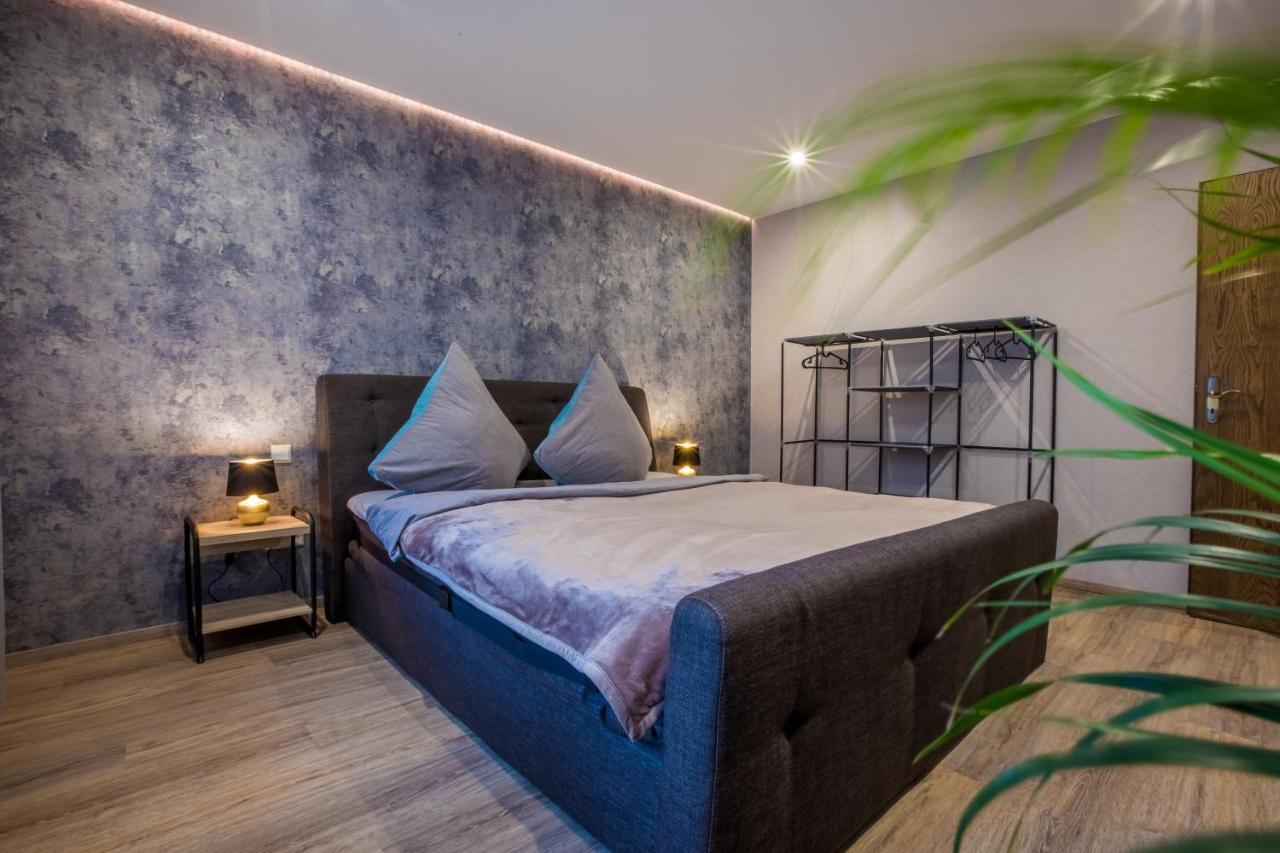 Modernes Apartment In Zentrumsnaehe Mit Eigenem Stellplatz Baden-Baden Extérieur photo